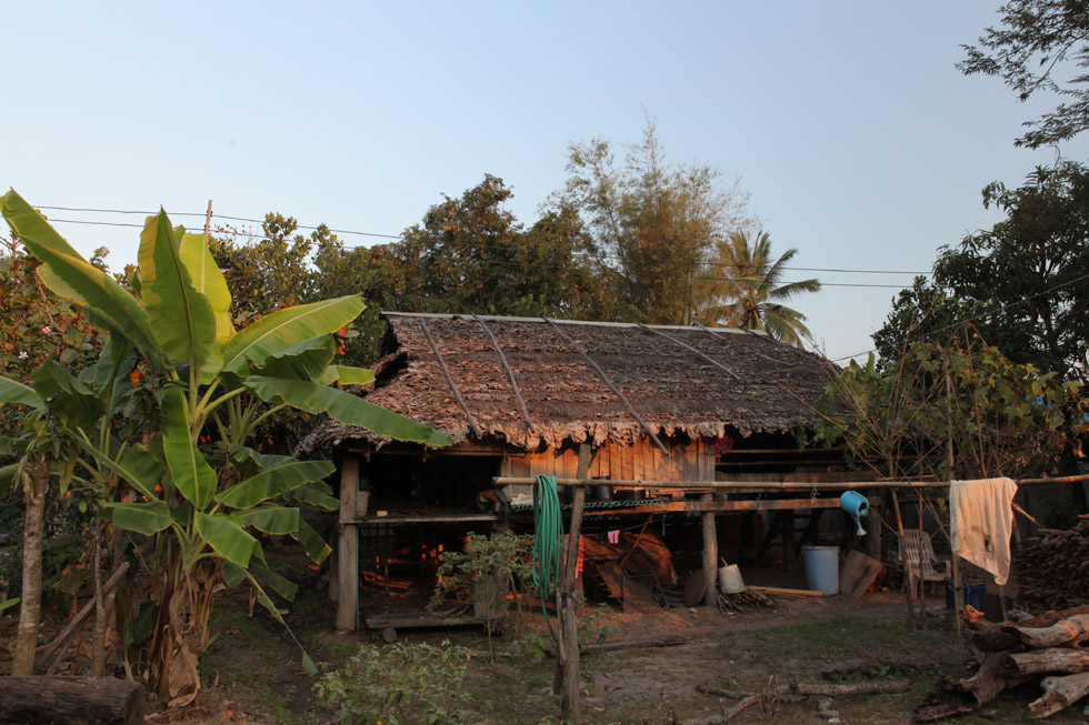 カレン族の家
