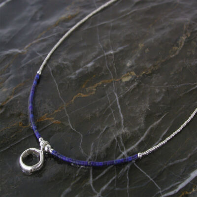カレン族シルバー 群青の瑠璃 ラピスラズリ ビーズ ネックレス リング形ペンダント SV950 a03-02