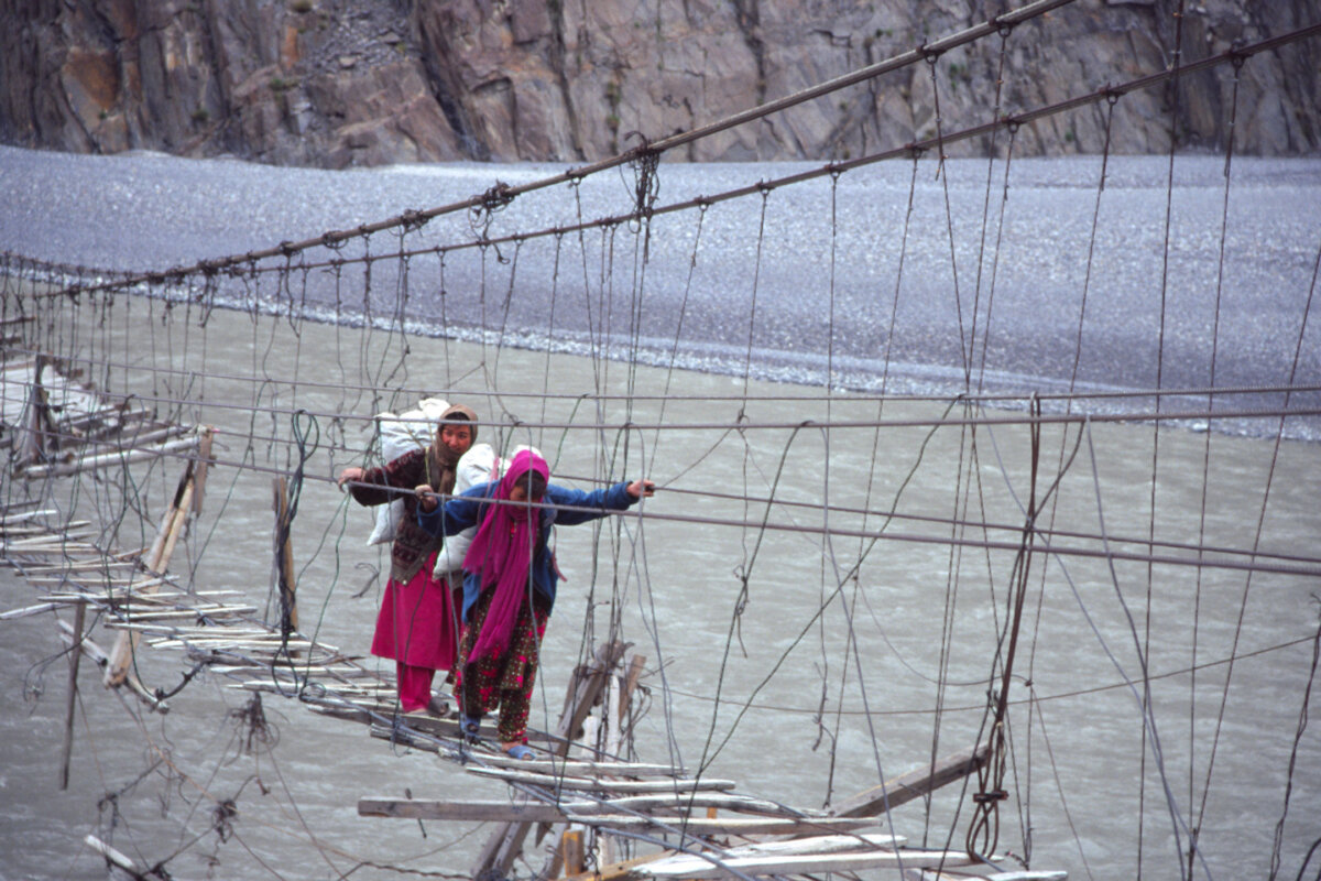 suspension bridge hindukush