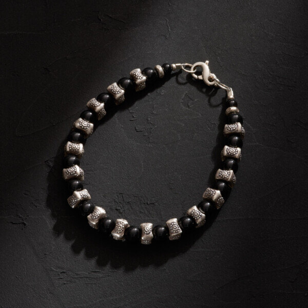 カレン族シルバー 漆黒の輝き オニキス ビーズ 6mm玉 極太 ブレスレット アンクレット シンプル 魔除け SV950 a06-73