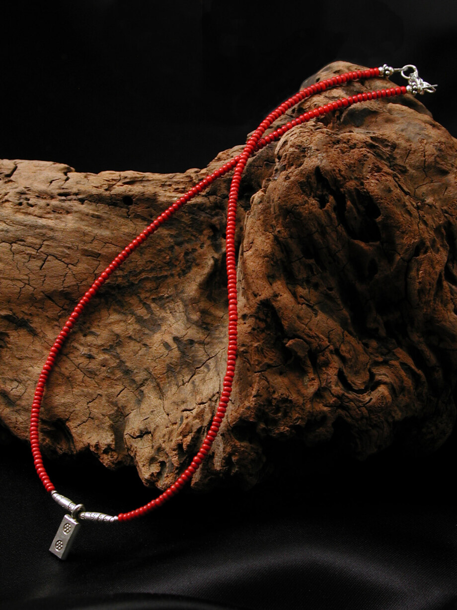 カレン族シルバー チベット系民族 アンティークビーズ 赤 ネックレス SV950 a02-18