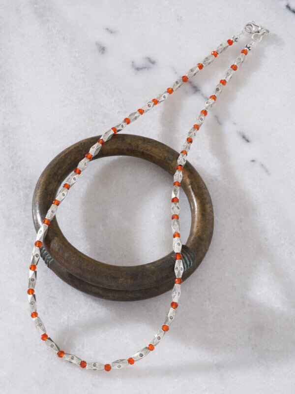 オールドDziビーズアンティーク カーネリアン管玉(50個) マーラーネックレス オールドDziビーズアンティーク カーネリアン管玉(50個